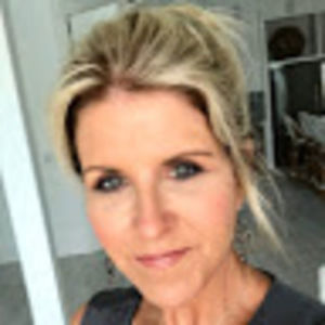 Meet your Posher, Charlotte